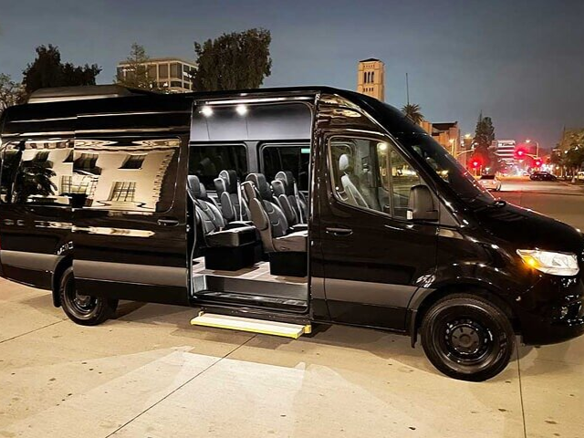 Experience Stress-Free Travel with Taxi in Saigon