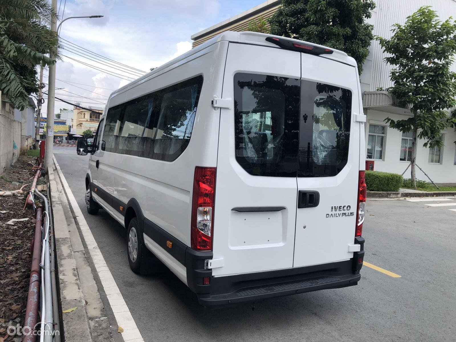 Dịch Vụ Thuê Xe 19 Chỗ Đi Cát Bà - Trải Nghiệm Thiên Đường Du Lịch Biển Đảo